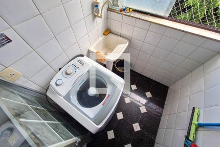 Apartamento à venda com 60m², 2 quartos e 1 vaga Apartamento à venda com 60m², 2 quartos e 1 vagaÁrea de Serviço