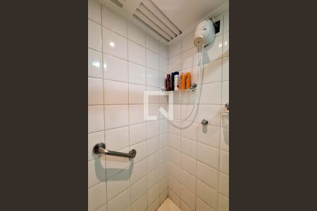 Apartamento à venda com 60m², 2 quartos e 1 vaga Apartamento à venda com 60m², 2 quartos e 1 vagaBanheiro