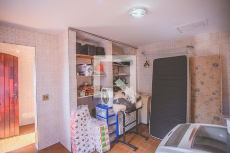 Casa à venda com 210m², 3 quartos e 3 vagas Casa à venda com 210m², 3 quartos e 3 vagasEdicola - Lavandeiria