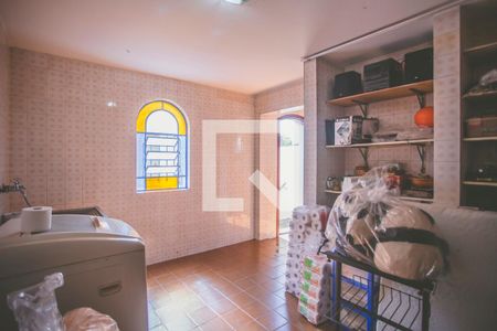 Casa à venda com 210m², 3 quartos e 3 vagas Casa à venda com 210m², 3 quartos e 3 vagasEdicola - Lavandeiria