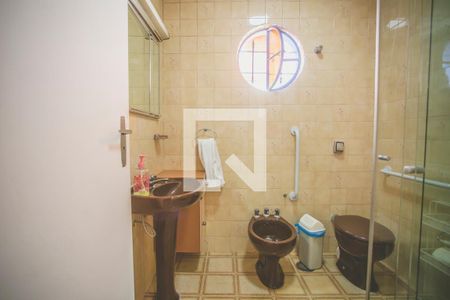 Casa à venda com 210m², 3 quartos e 3 vagas Casa à venda com 210m², 3 quartos e 3 vagasBanheiro 2