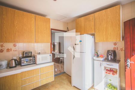 Casa à venda com 210m², 3 quartos e 3 vagas Casa à venda com 210m², 3 quartos e 3 vagasCozinha