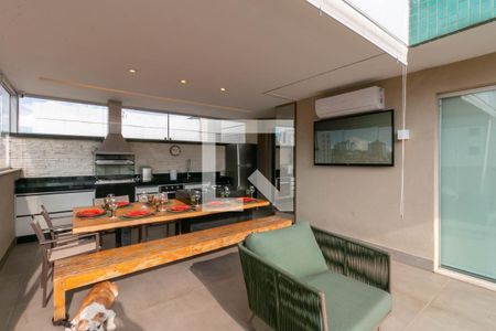 Apartamento à venda com 195m², 4 quartos e 3 vagasVaranda