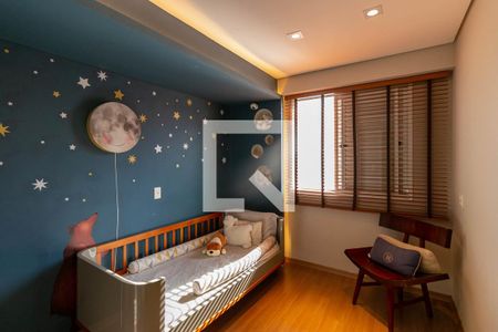 Apartamento à venda com 195m², 4 quartos e 3 vagasQuarto 2 