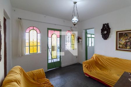 Sala 1 de casa à venda com 3 quartos, 360m² em Rio Branco, Belo Horizonte