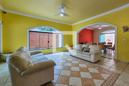 Sala de casa para alugar com 4 quartos, 350m² em Jardim Virgínia, Guarujá
