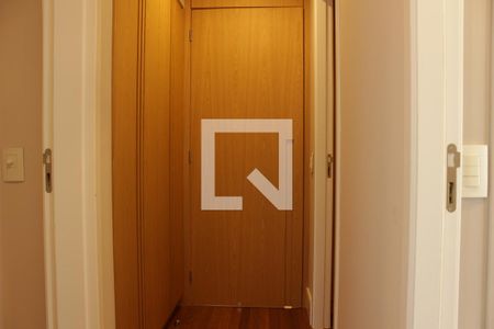 Apartamento à venda com 110m², 3 quartos e 2 vagascorredor