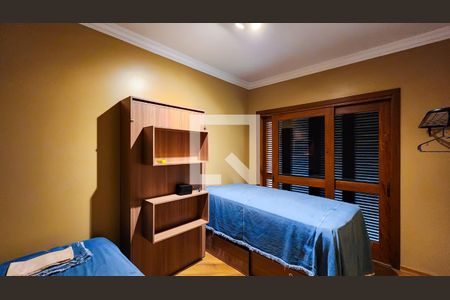 Quarto  de casa de condomínio para alugar com 4 quartos, 290m² em Residencial Morada dos Pássaros-aldeia da Serra, Barueri