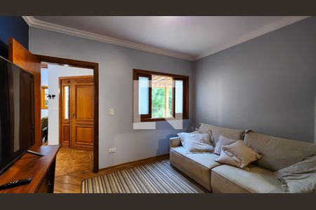 Sala  de casa de condomínio para alugar com 4 quartos, 290m² em Residencial Morada dos Pássaros-aldeia da Serra, Barueri
