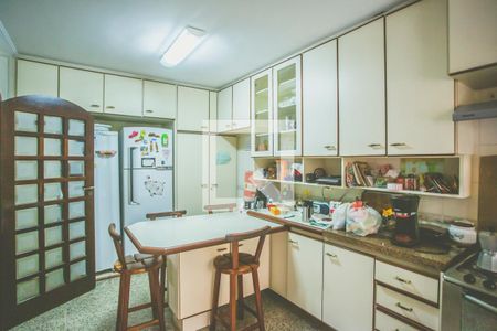 Casa à venda com 198m², 4 quartos e 2 vagasCozinha