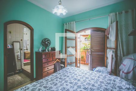 Casa à venda com 198m², 4 quartos e 2 vagasSuíte