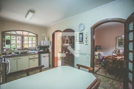 Casa à venda com 198m², 4 quartos e 2 vagasCozinha