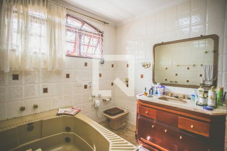 Casa à venda com 198m², 4 quartos e 2 vagasBanheiro Suíte