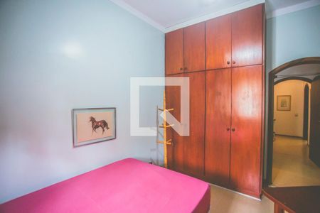 Casa à venda com 198m², 4 quartos e 2 vagasQuarto 3