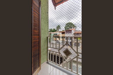 Casa à venda com 127m², 3 quartos e 4 vagas Casa à venda com 127m², 3 quartos e 4 vagasSacada Quarto 1