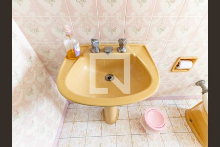 Casa à venda com 250m², 3 quartos e 6 vagas Casa à venda com 250m², 3 quartos e 6 vagasBanheiro da Suíte