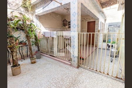 Casa à venda com 250m², 3 quartos e 6 vagas Casa à venda com 250m², 3 quartos e 6 vagasÁrea de Serviço