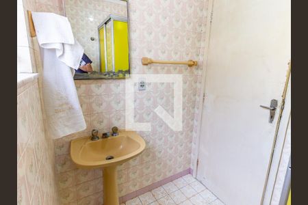 Casa à venda com 250m², 3 quartos e 6 vagas Casa à venda com 250m², 3 quartos e 6 vagasBanheiro