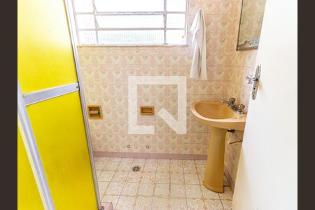 Casa à venda com 250m², 3 quartos e 6 vagas Casa à venda com 250m², 3 quartos e 6 vagasBanheiro