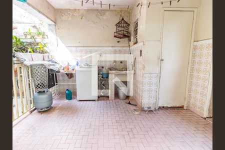 Casa à venda com 250m², 3 quartos e 6 vagas Casa à venda com 250m², 3 quartos e 6 vagasÁrea de Serviço