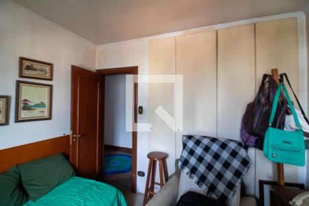 Apartamento à venda com 170m², 4 quartos e 2 vagas Apartamento à venda com 170m², 4 quartos e 2 vagasQuarto 4