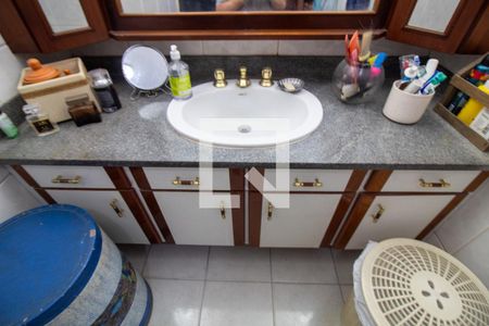 Apartamento à venda com 170m², 4 quartos e 2 vagas Apartamento à venda com 170m², 4 quartos e 2 vagasBanheiro