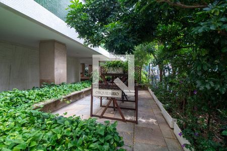 Apartamento à venda com 170m², 4 quartos e 2 vagas Apartamento à venda com 170m², 4 quartos e 2 vagasÁrea comum