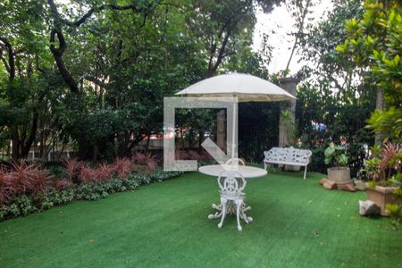 Apartamento à venda com 170m², 4 quartos e 2 vagas Apartamento à venda com 170m², 4 quartos e 2 vagasÁrea comum