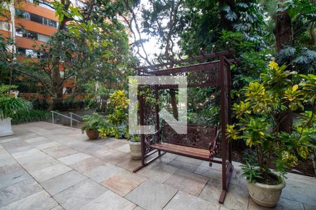 Apartamento à venda com 170m², 4 quartos e 2 vagas Apartamento à venda com 170m², 4 quartos e 2 vagasÁrea comum