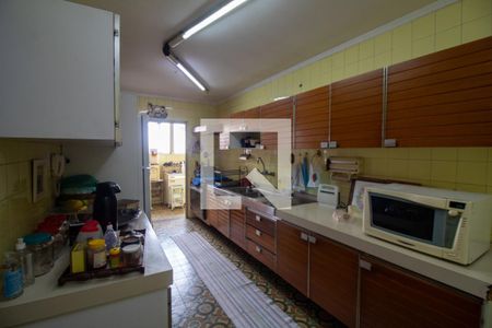 Apartamento à venda com 170m², 4 quartos e 2 vagas Apartamento à venda com 170m², 4 quartos e 2 vagasCozinha