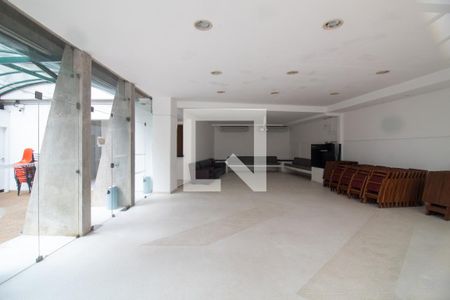 Apartamento à venda com 170m², 4 quartos e 2 vagas Apartamento à venda com 170m², 4 quartos e 2 vagasÁrea comum - Salão de festas