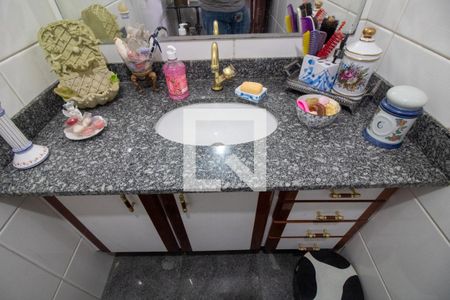 Apartamento à venda com 170m², 4 quartos e 2 vagas Apartamento à venda com 170m², 4 quartos e 2 vagasLavabo