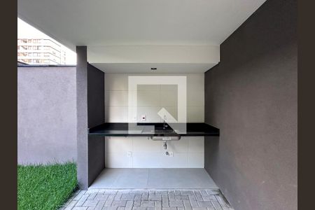 Casa de condomínio à venda com 218m², 3 quartos e 2 vagasQuintal