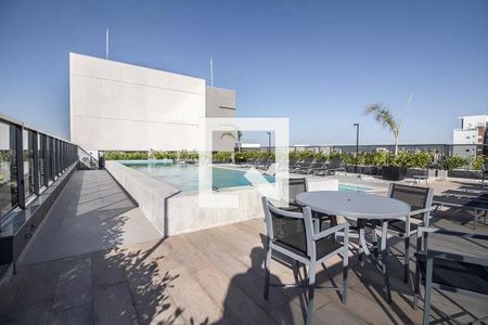 Apartamento à venda com 27m², 1 quarto e sem vagaÁrea comum - Piscina