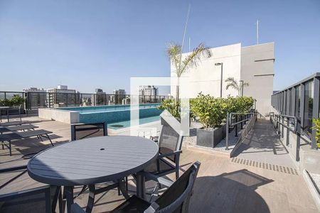 Apartamento à venda com 27m², 1 quarto e sem vagaÁrea comum - Piscina
