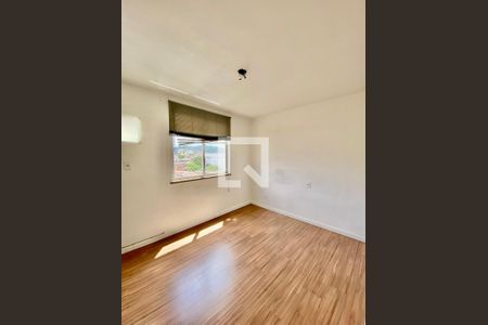 Apartamento à venda com 48m², 2 quartos e 1 vaga Apartamento à venda com 48m², 2 quartos e 1 vagaQuarto 2