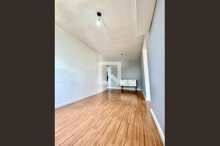 Sala de apartamento à venda com 2 quartos, 48m² em Pilares, Rio de Janeiro