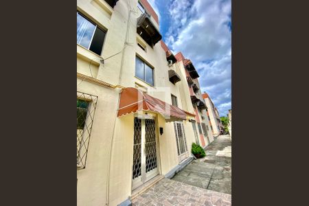 Apartamento à venda com 48m², 2 quartos e 1 vaga Apartamento à venda com 48m², 2 quartos e 1 vagaFachada do bloco