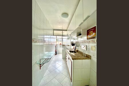 Apartamento à venda com 48m², 2 quartos e 1 vaga Apartamento à venda com 48m², 2 quartos e 1 vagaCozinha
