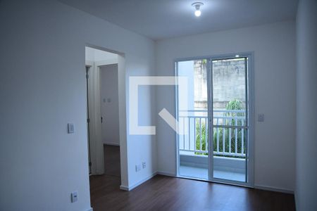 Sala de apartamento para alugar com 2 quartos, 47m² em Jardim Pioneira, Cotia