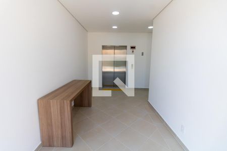 Apartamento à venda com 43m², 2 quartos e 1 vagaHall de entrada