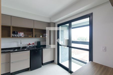 Sala/Cozinha de apartamento para alugar com 1 quarto, 24m² em Novo Mundo, Curitiba