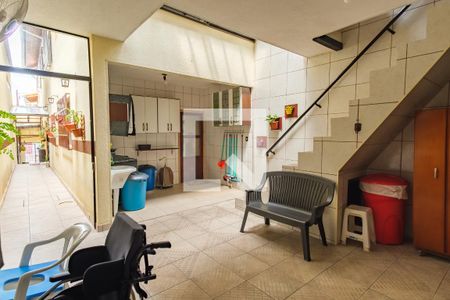 Casa à venda com 206m², 4 quartos e 2 vagasQuintal / Lavanderia