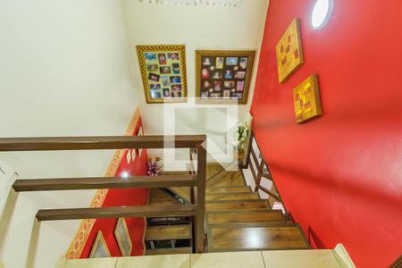 Casa à venda com 206m², 4 quartos e 2 vagasEscada