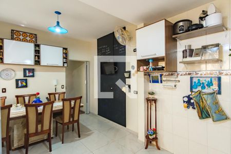 Casa à venda com 206m², 4 quartos e 2 vagasCozinha