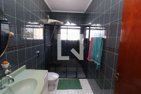 Casa à venda com 650m², 3 quartos e 6 vagasBanheiro