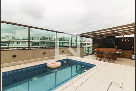 Apartamento à venda com 144m², 2 quartos e 2 vagasTerraço da cobertura - piscina