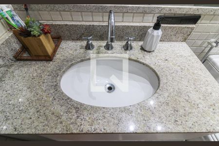 Apartamento à venda com 144m², 2 quartos e 2 vagasSuíte - Banheiro