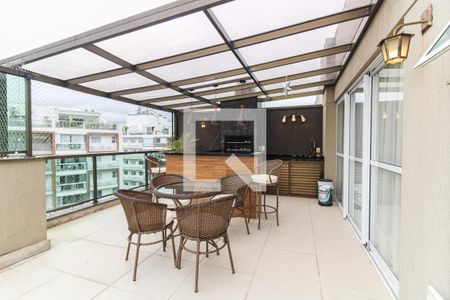 Apartamento à venda com 144m², 2 quartos e 2 vagasTerraço da cobertura - área gourmet