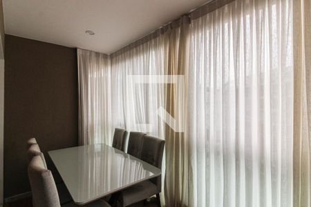 Apartamento à venda com 144m², 2 quartos e 2 vagasVaranda